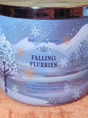 Falling Flurries Candle!